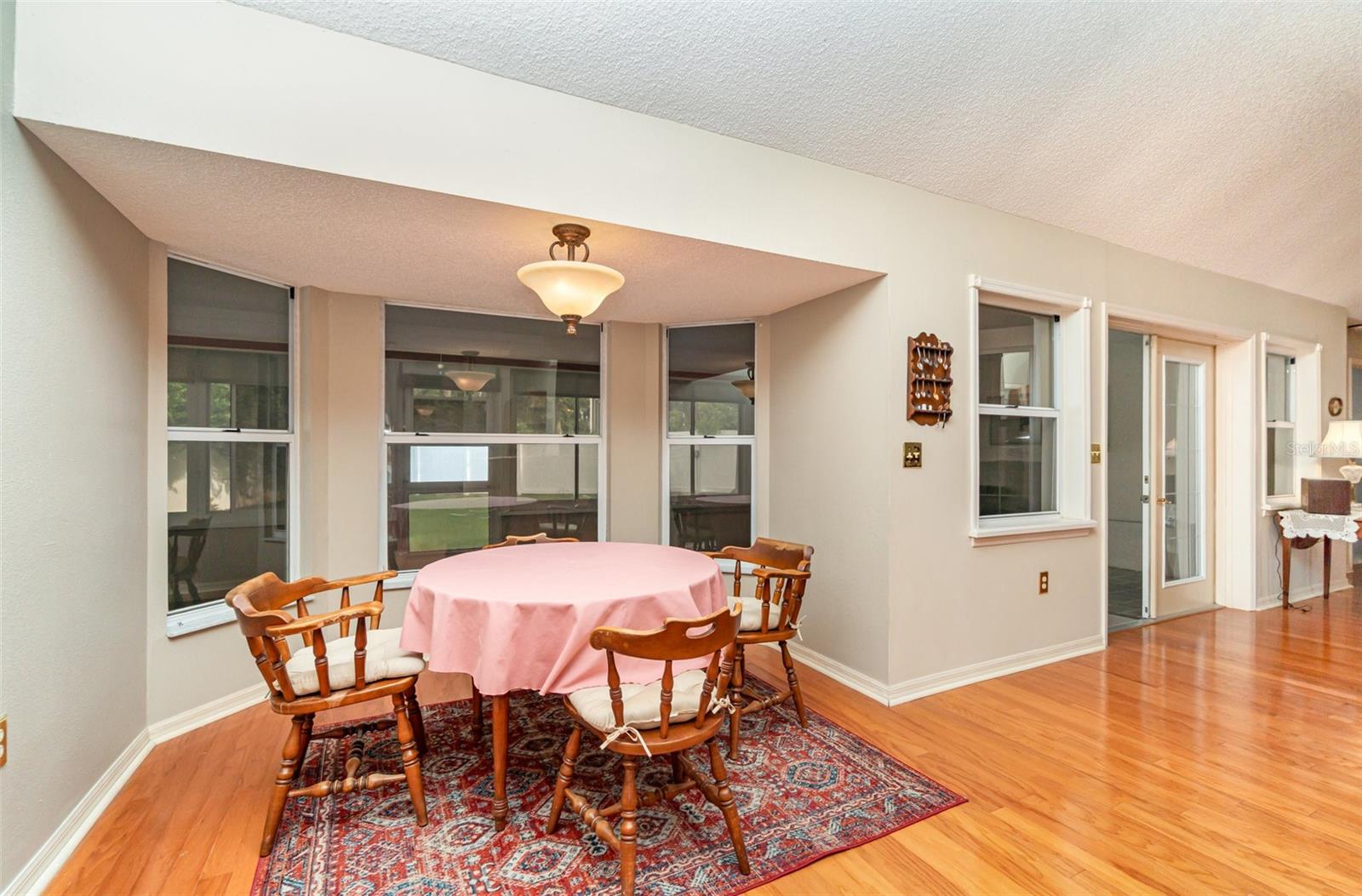 Image 7 of 43 For 6901 Hayter Drive