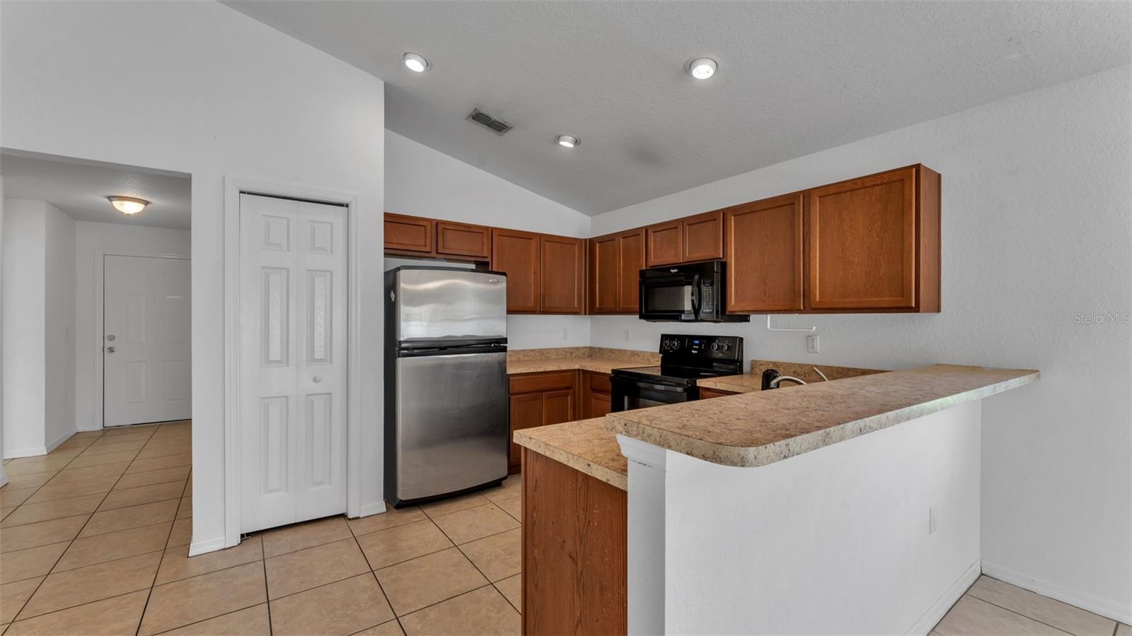 Image 10 of 34 For 749 Overlook Grove Drive