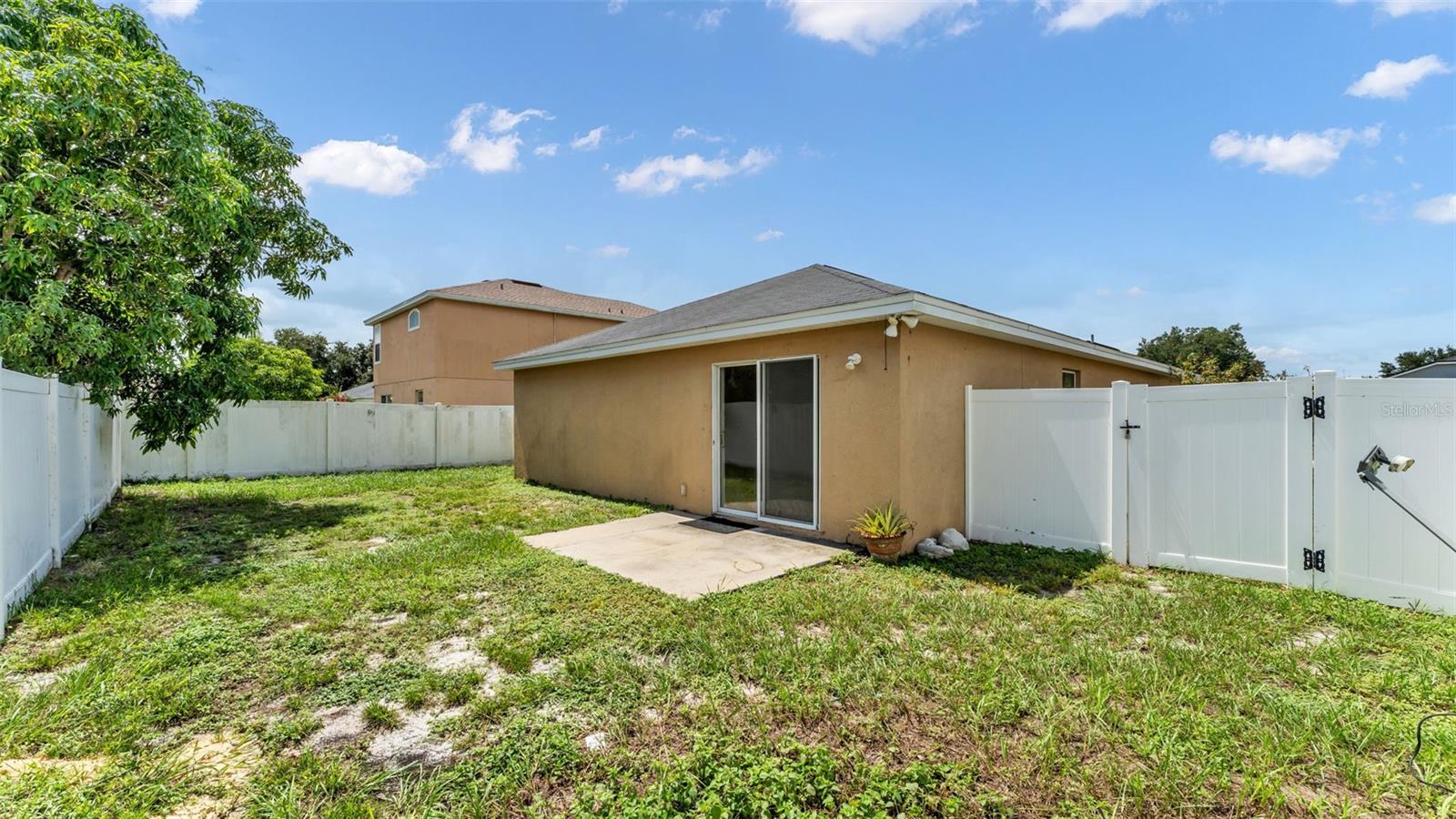 Image 26 of 34 For 749 Overlook Grove Drive