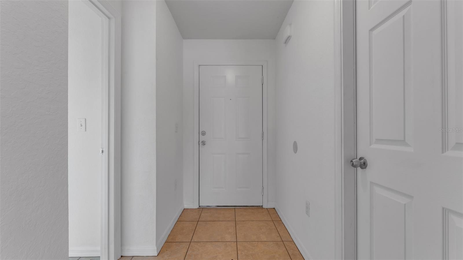 Image 5 of 34 For 749 Overlook Grove Drive