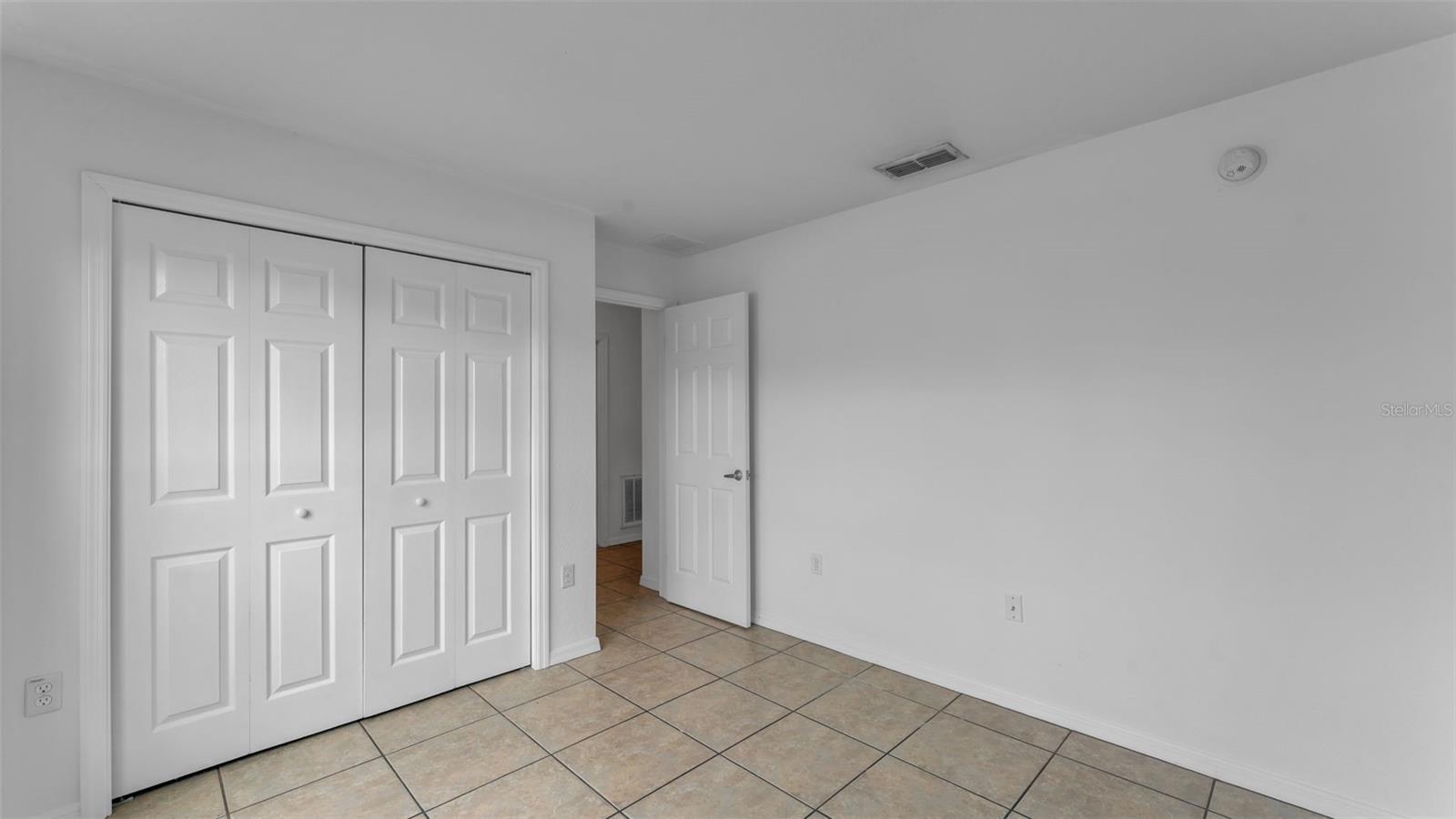 Image 7 of 34 For 749 Overlook Grove Drive