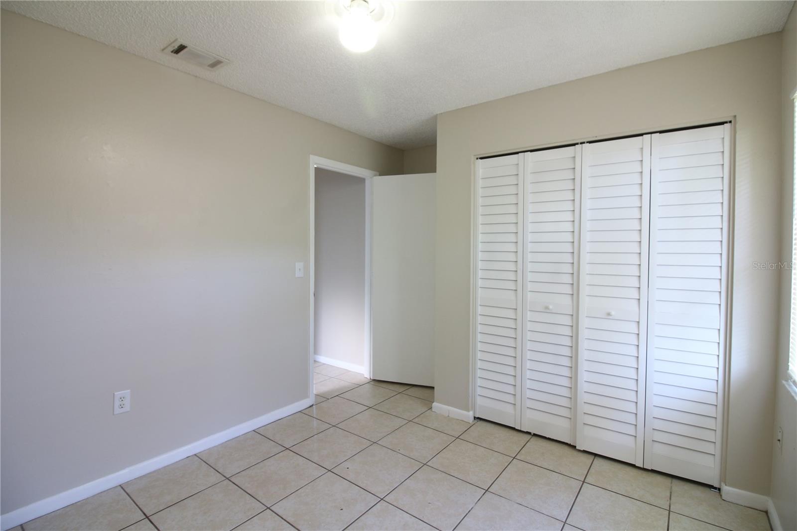 Image 12 of 18 For 4202 Sunny View Drive
