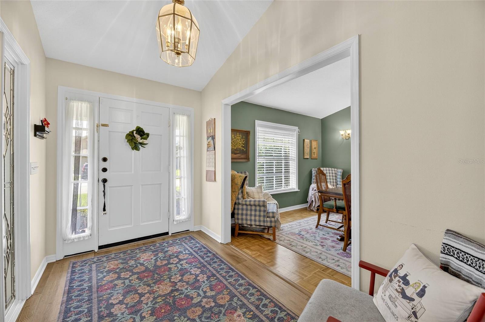 Image 4 of 75 For 627 Jessanda Circle