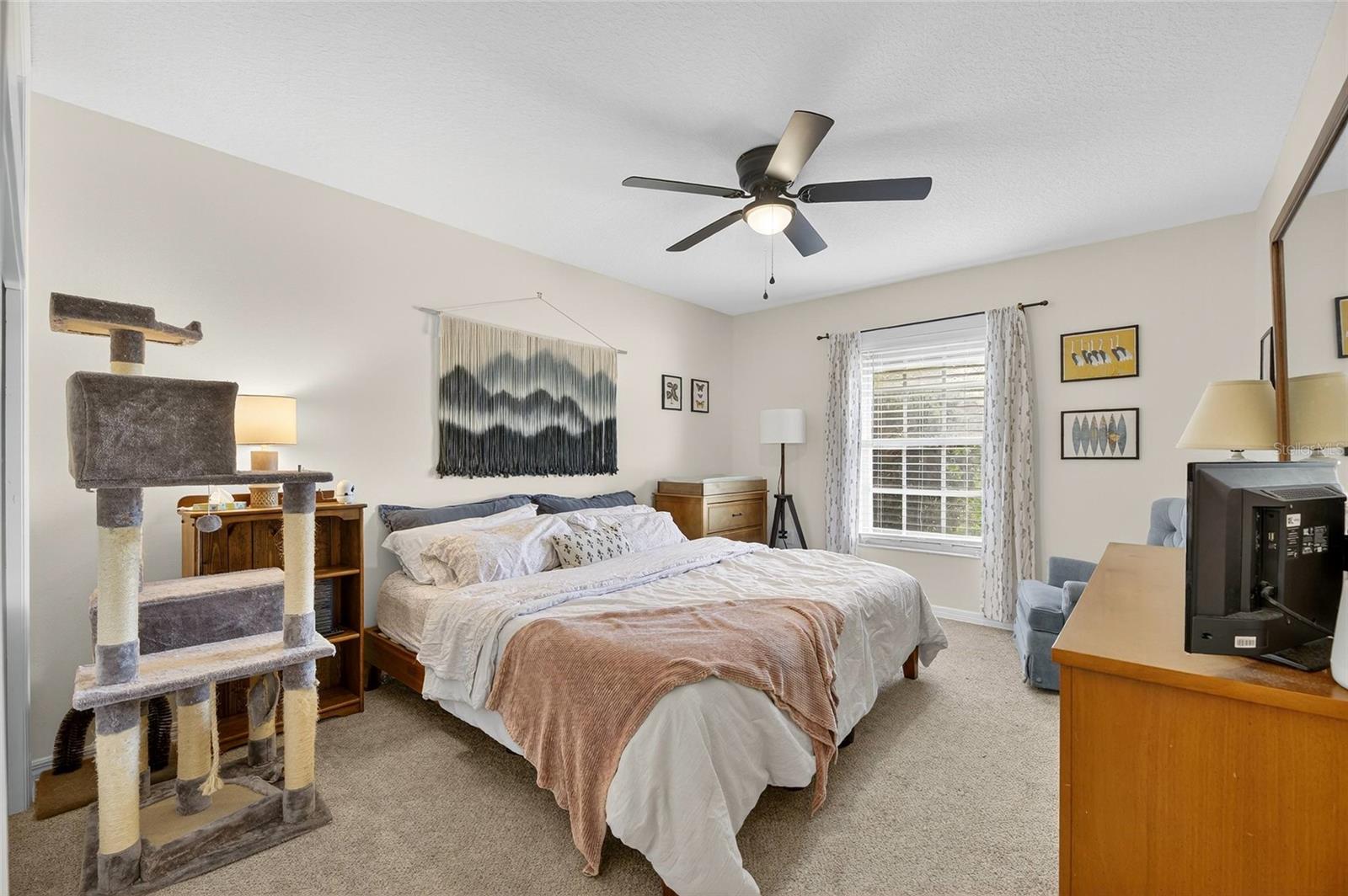 Image 47 of 75 For 627 Jessanda Circle