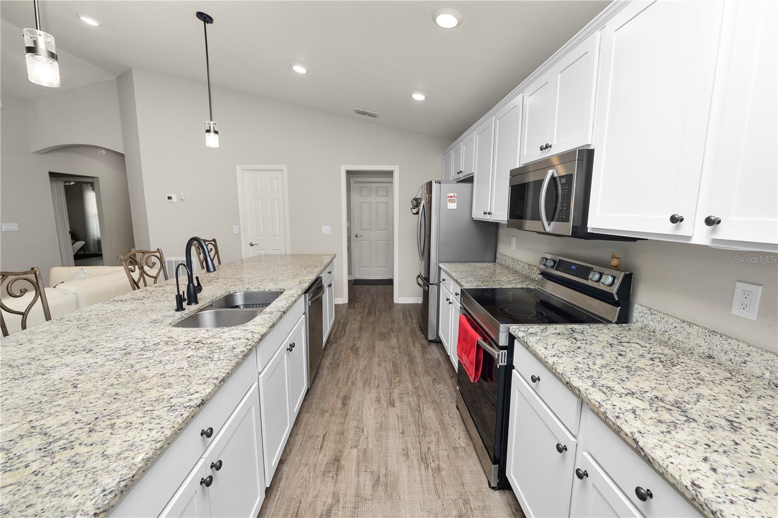 Image 17 of 52 For 6896 Mossy Oak Lane