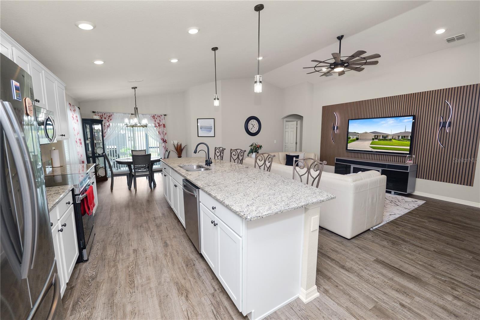 Image 18 of 52 For 6896 Mossy Oak Lane