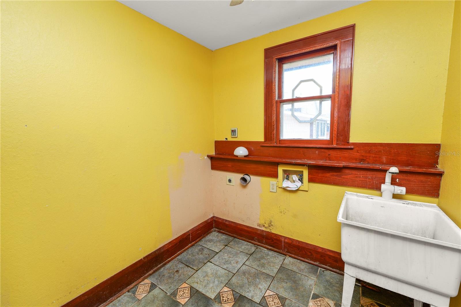 Image 21 of 25 For 1507 Boone Place