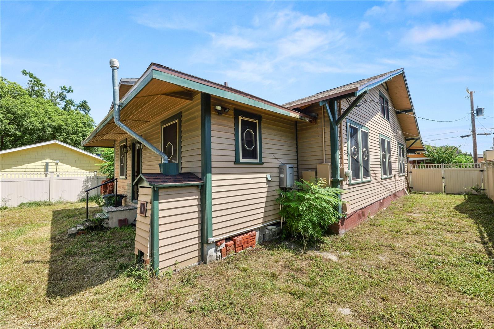 Image 22 of 25 For 1507 Boone Place