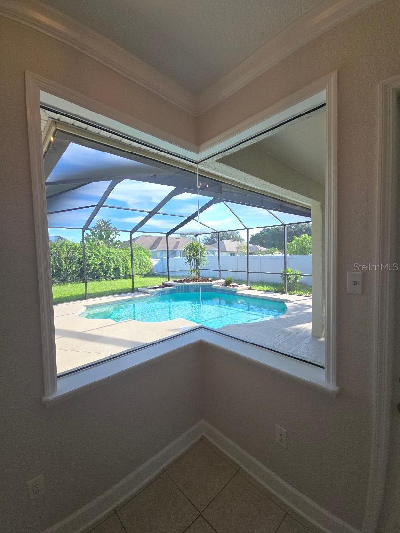 Image 11 of 34 For 325 Terranova Boulevard