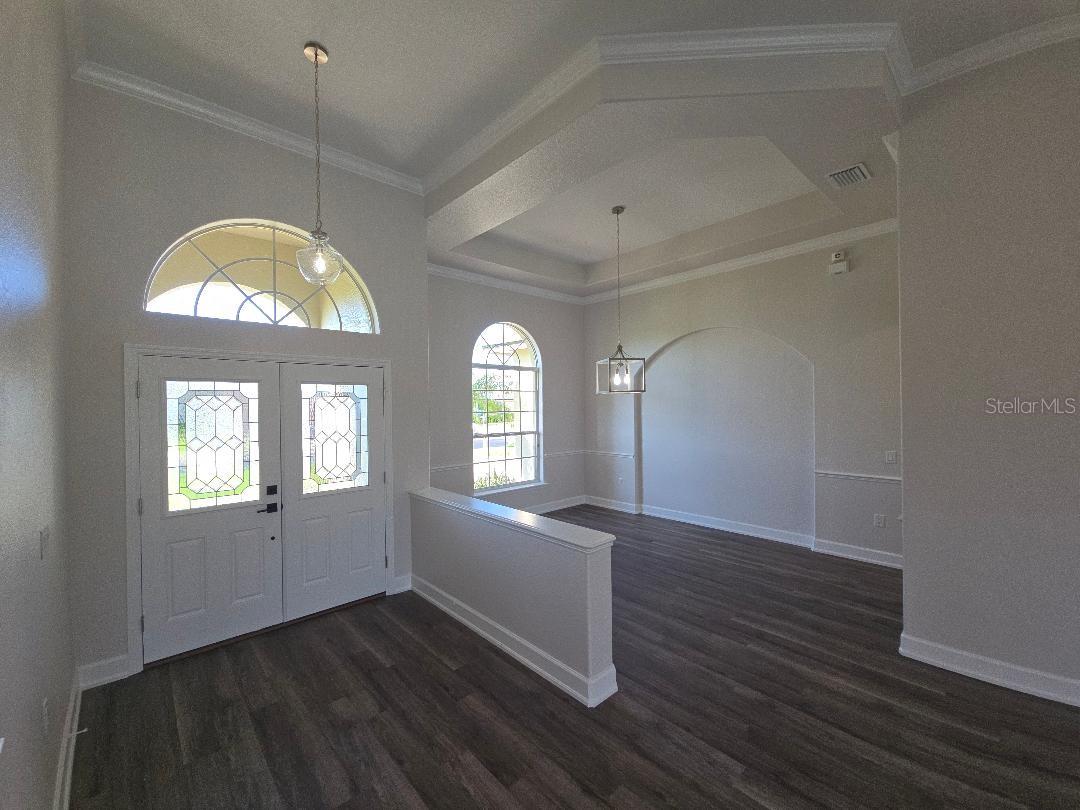 Image 6 of 34 For 325 Terranova Boulevard