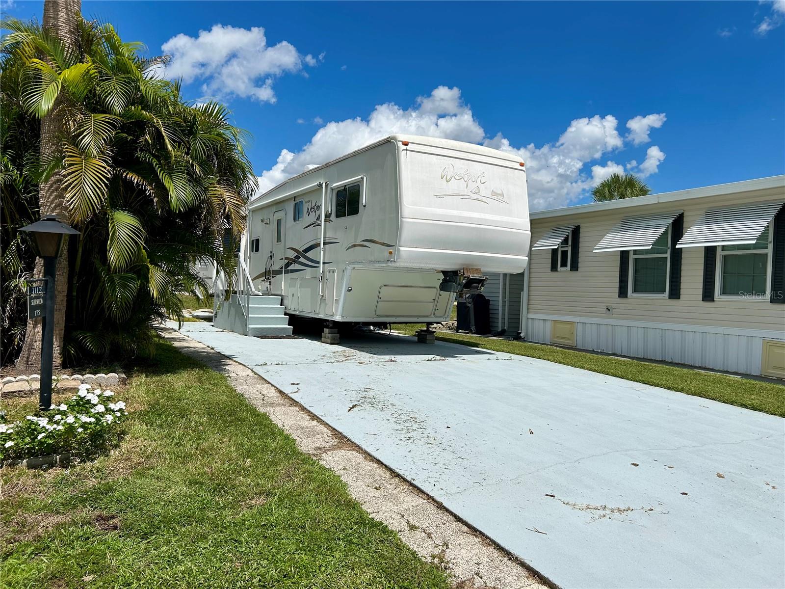 Details for 1112 Feather Lane, BOWLING GREEN, FL 33834