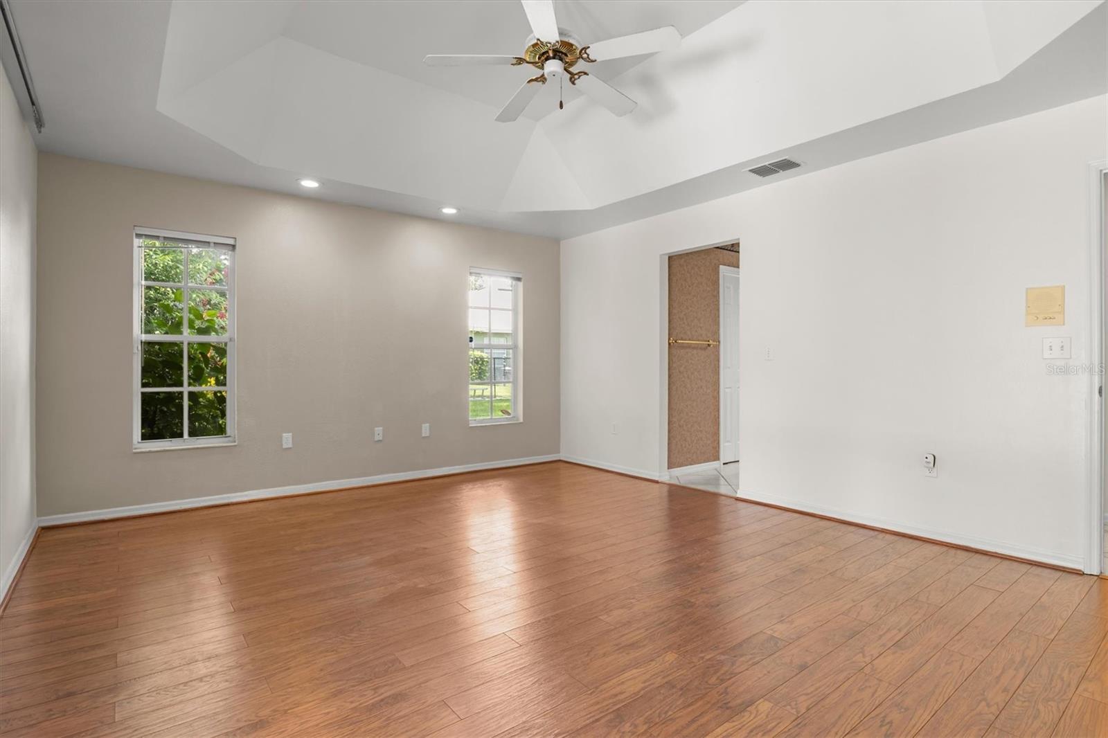 Image 11 of 44 For 5304 Plantation Vista Way