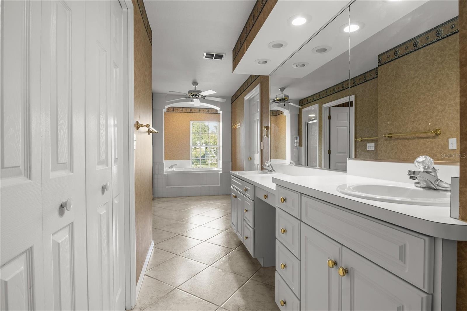 Image 13 of 44 For 5304 Plantation Vista Way