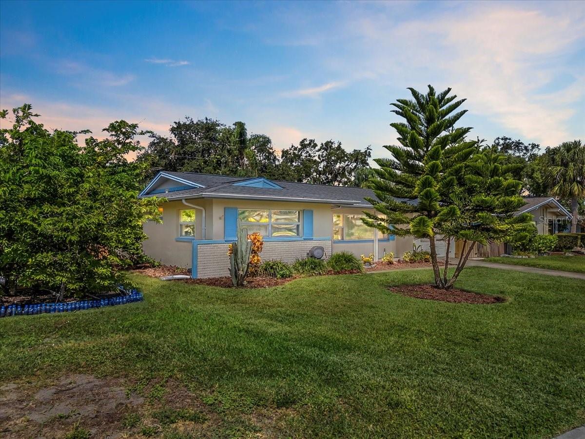 Image 2 of 43 For 522 Gershwin Drive