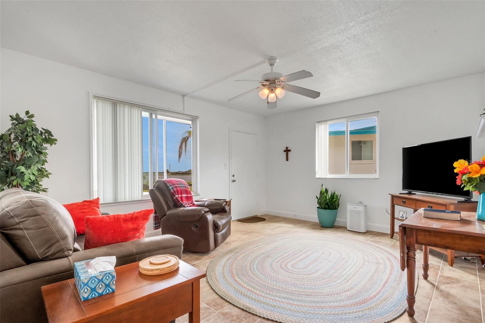 Image 6 of 43 For 1600 Lake Parker Drive C1