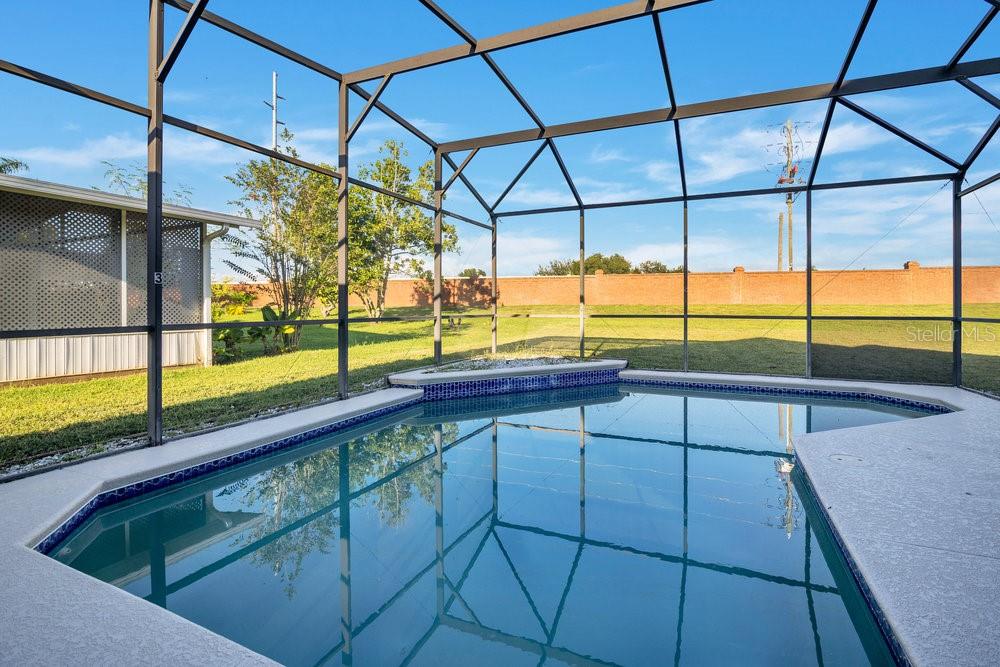 Image 28 of 40 For 321 Corvina Drive