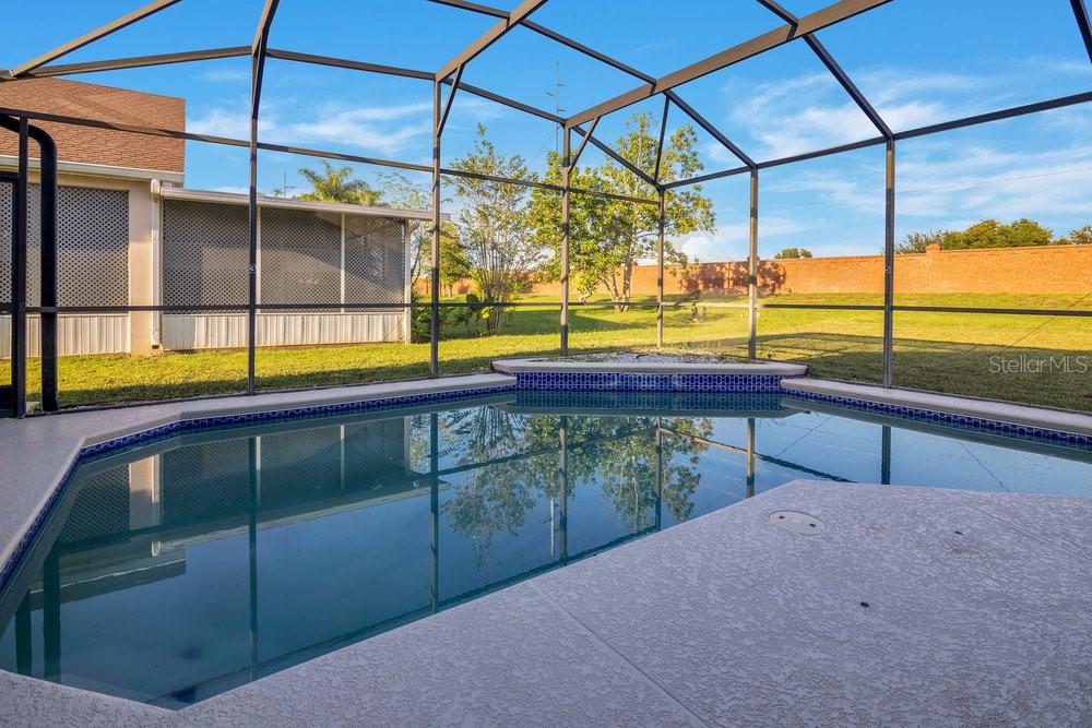 Image 29 of 40 For 321 Corvina Drive