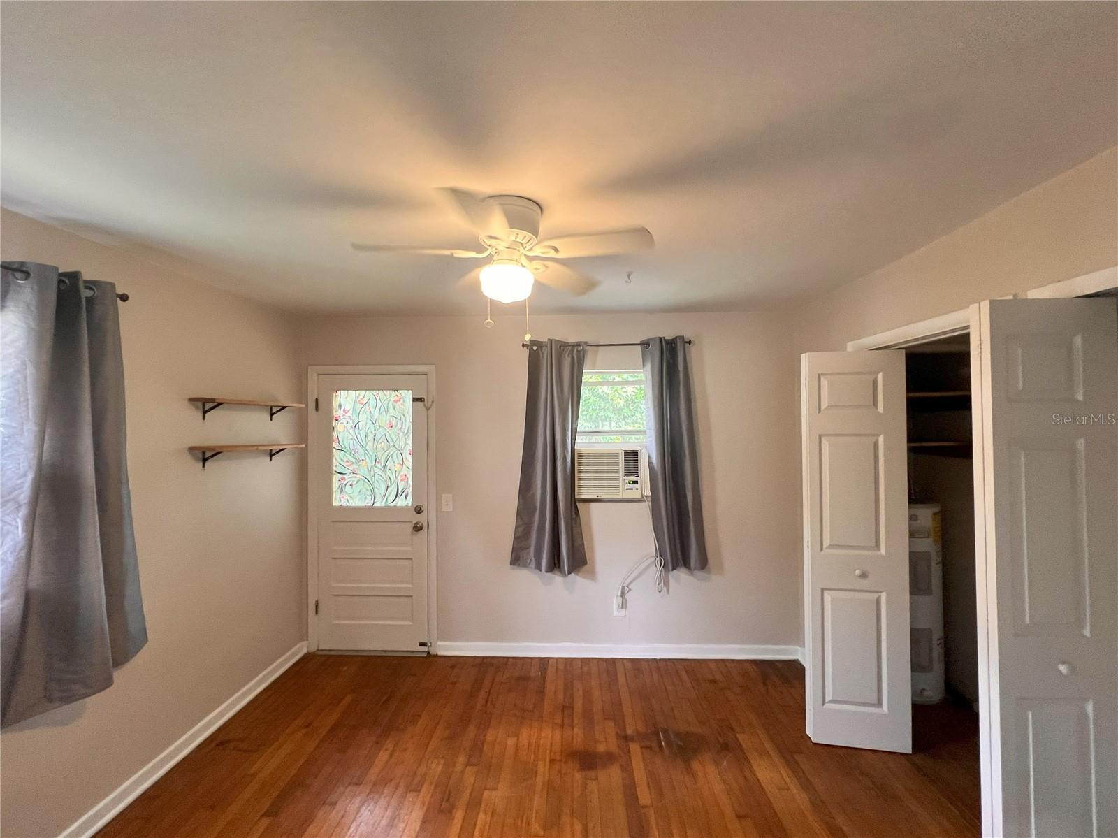 Image 7 of 9 For 846 Walnut Street