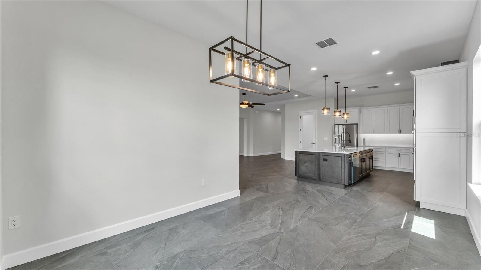 Image 12 of 51 For 224 Valencia Ridge Drive