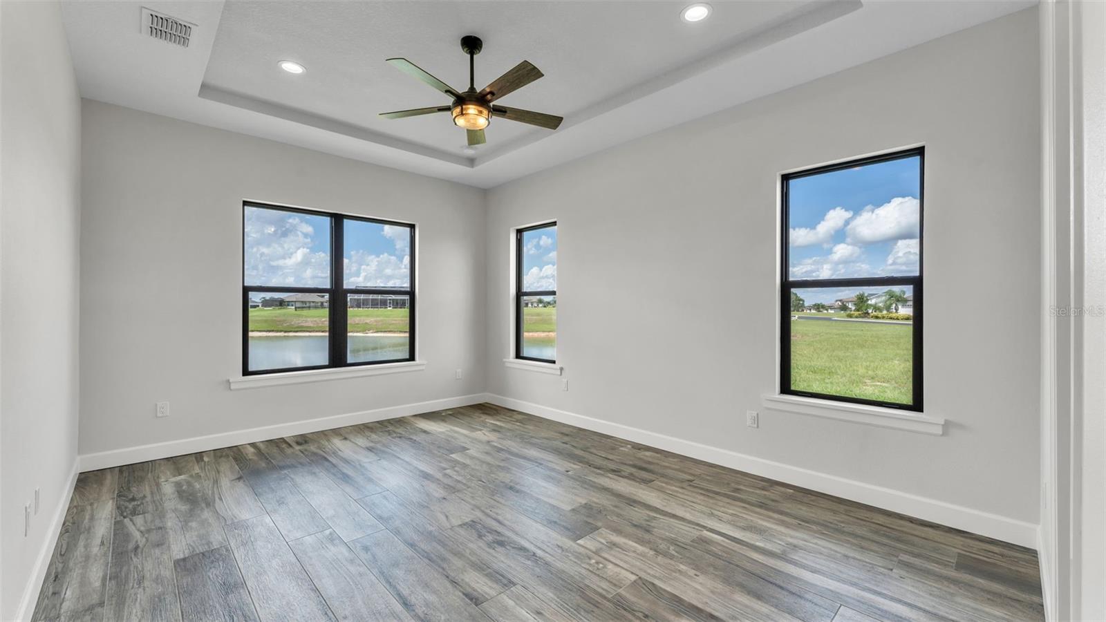 Image 13 of 51 For 224 Valencia Ridge Drive