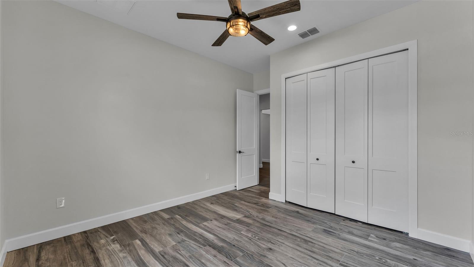 Image 30 of 51 For 224 Valencia Ridge Drive