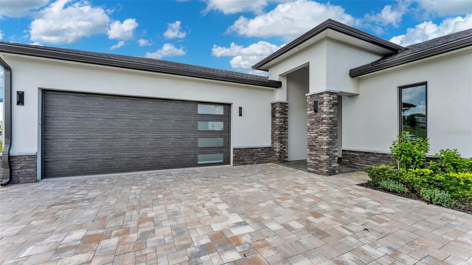 Image 34 of 51 For 224 Valencia Ridge Drive