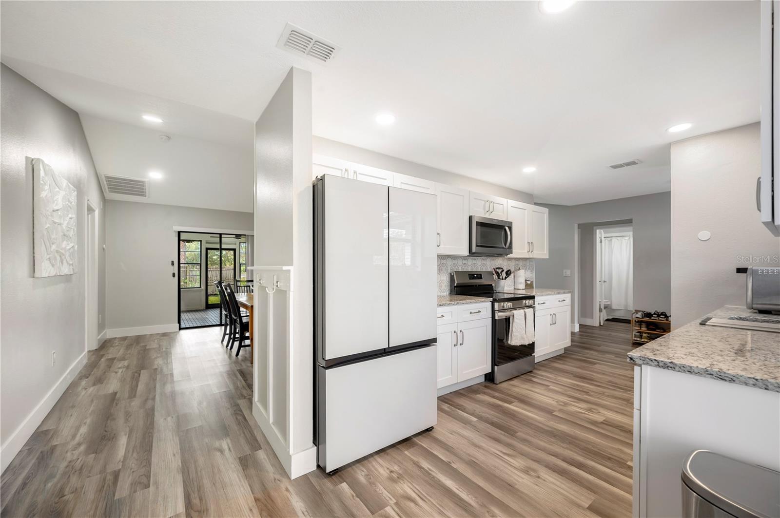Image 13 of 39 For 1413 Sandalwood Drive