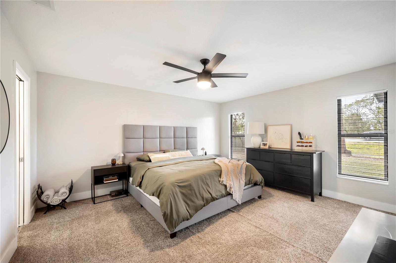 Image 21 of 39 For 1413 Sandalwood Drive