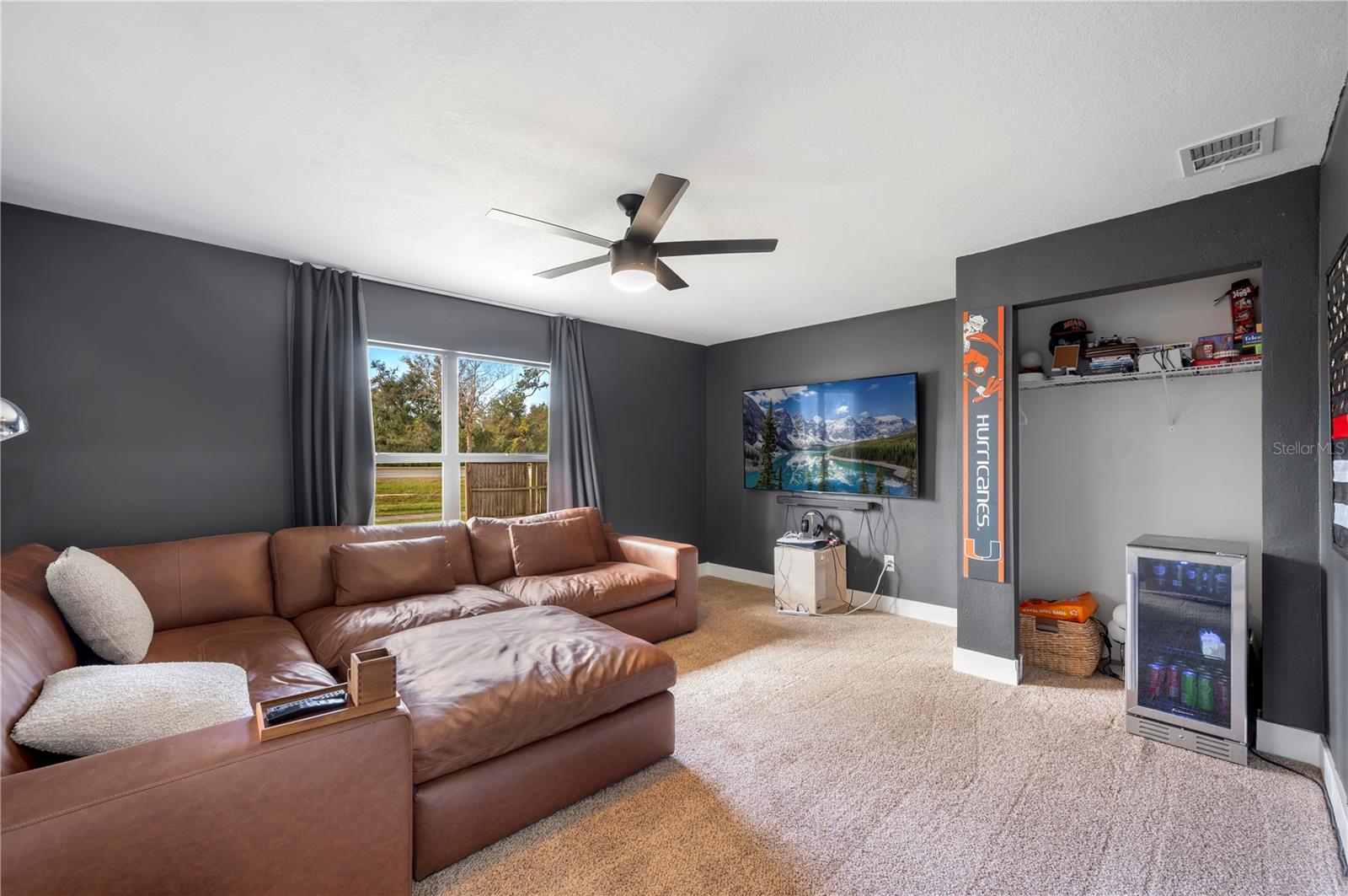 Image 33 of 39 For 1413 Sandalwood Drive