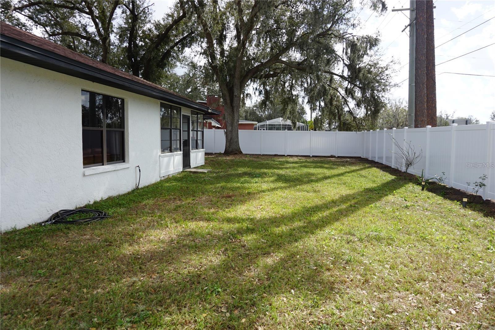 Image 36 of 39 For 1413 Sandalwood Drive