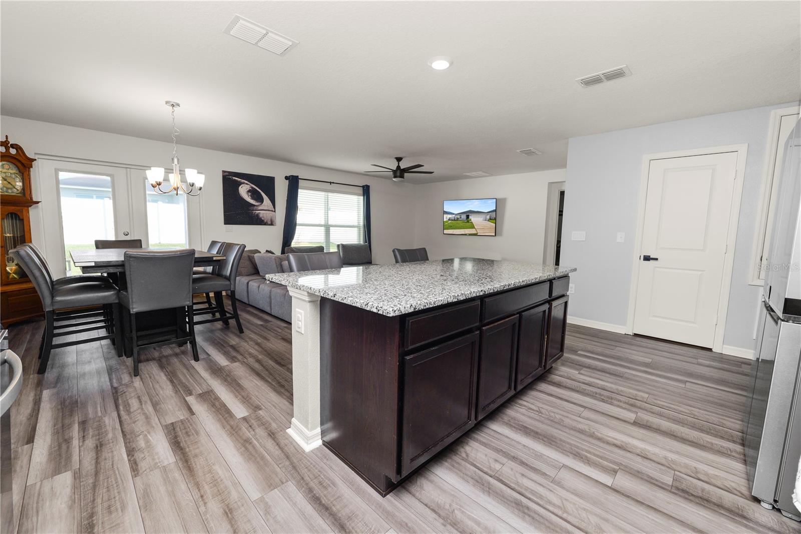 Image 10 of 36 For 1292 Mattie Pointe Boulevard
