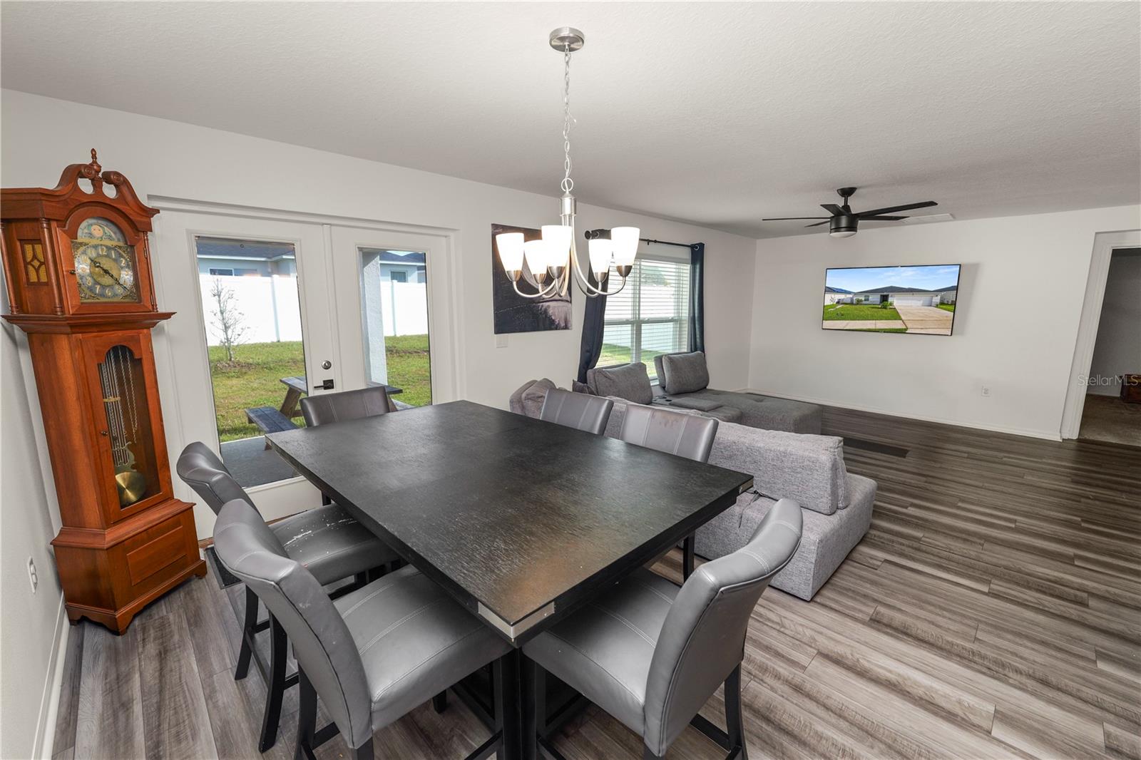Image 11 of 36 For 1292 Mattie Pointe Boulevard