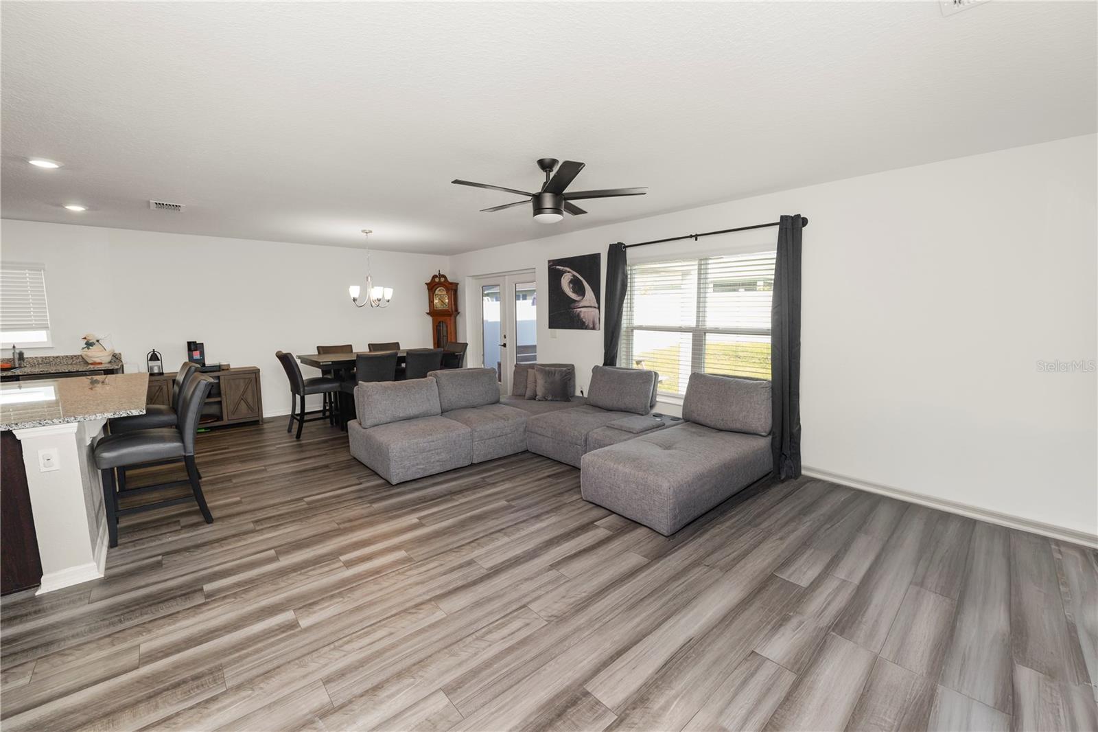 Image 2 of 36 For 1292 Mattie Pointe Boulevard