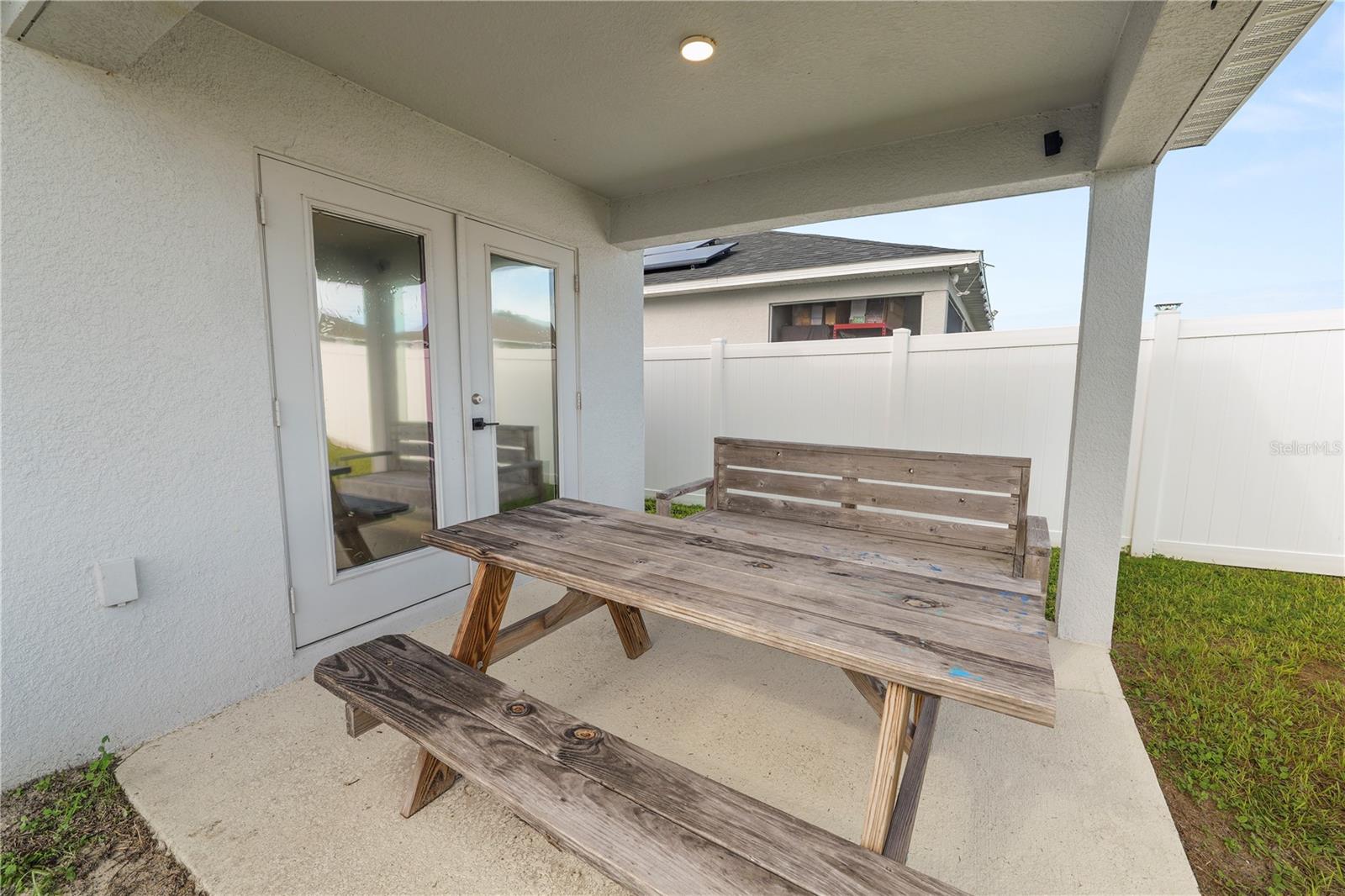 Image 25 of 36 For 1292 Mattie Pointe Boulevard