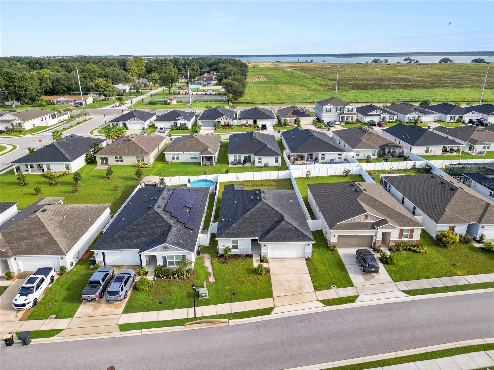 Image 30 of 36 For 1292 Mattie Pointe Boulevard
