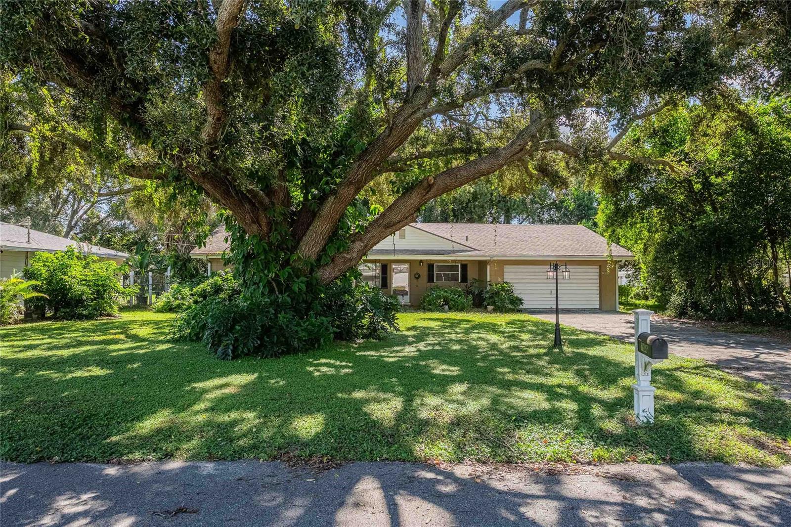 Details for 104 Pasco Road Se, WINTER HAVEN, FL 33884