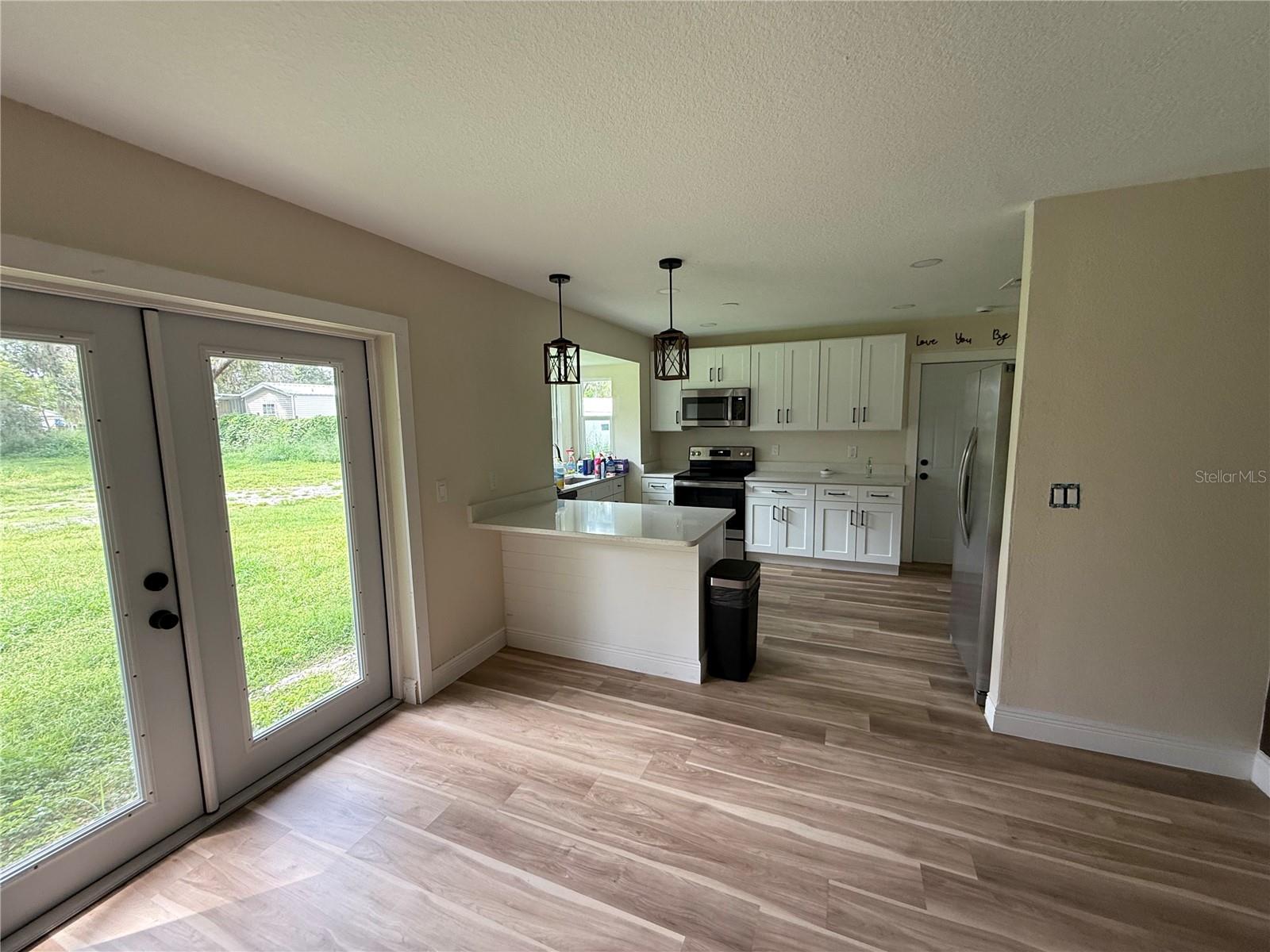 Image 8 of 16 For 11609 Leonard Avenue