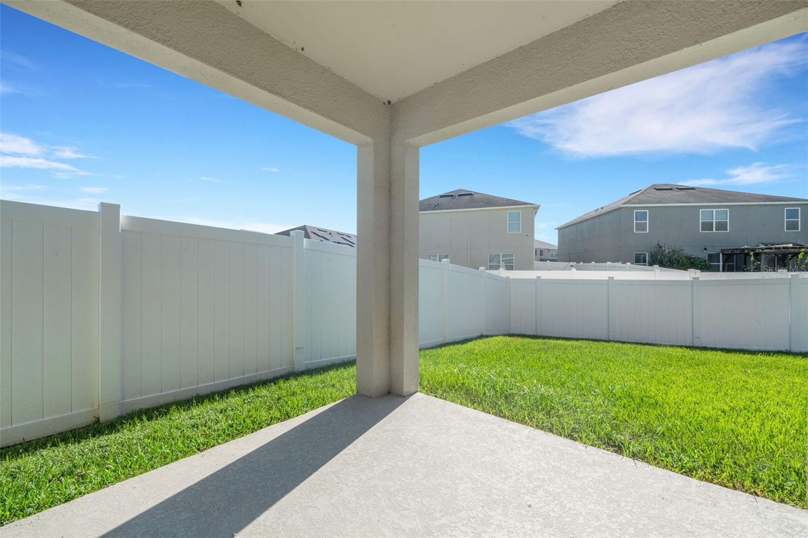 Image 23 of 35 For 2162 Blue Highlands Drive