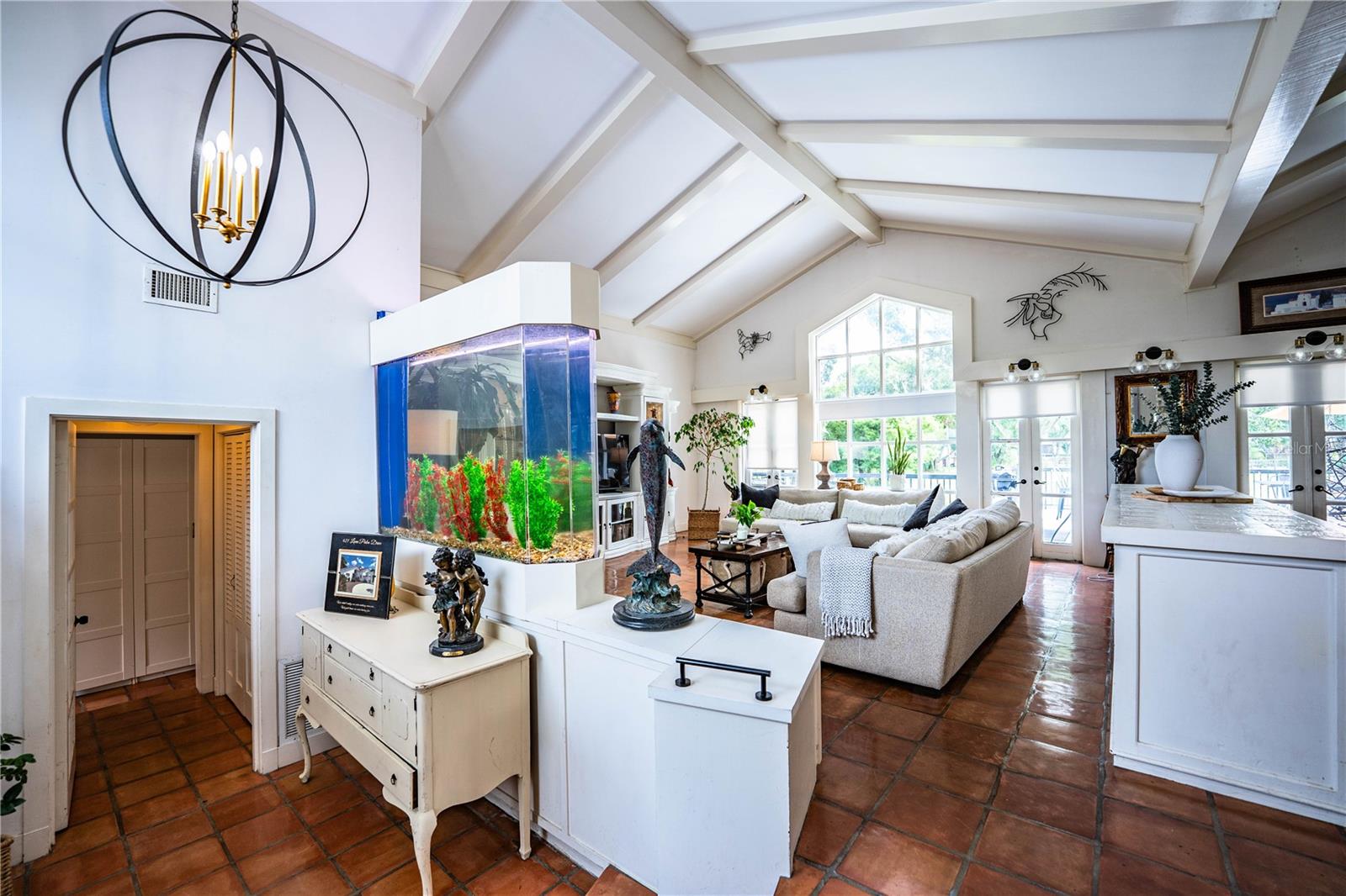 Image 22 of 78 For 421 Lone Palm Drive