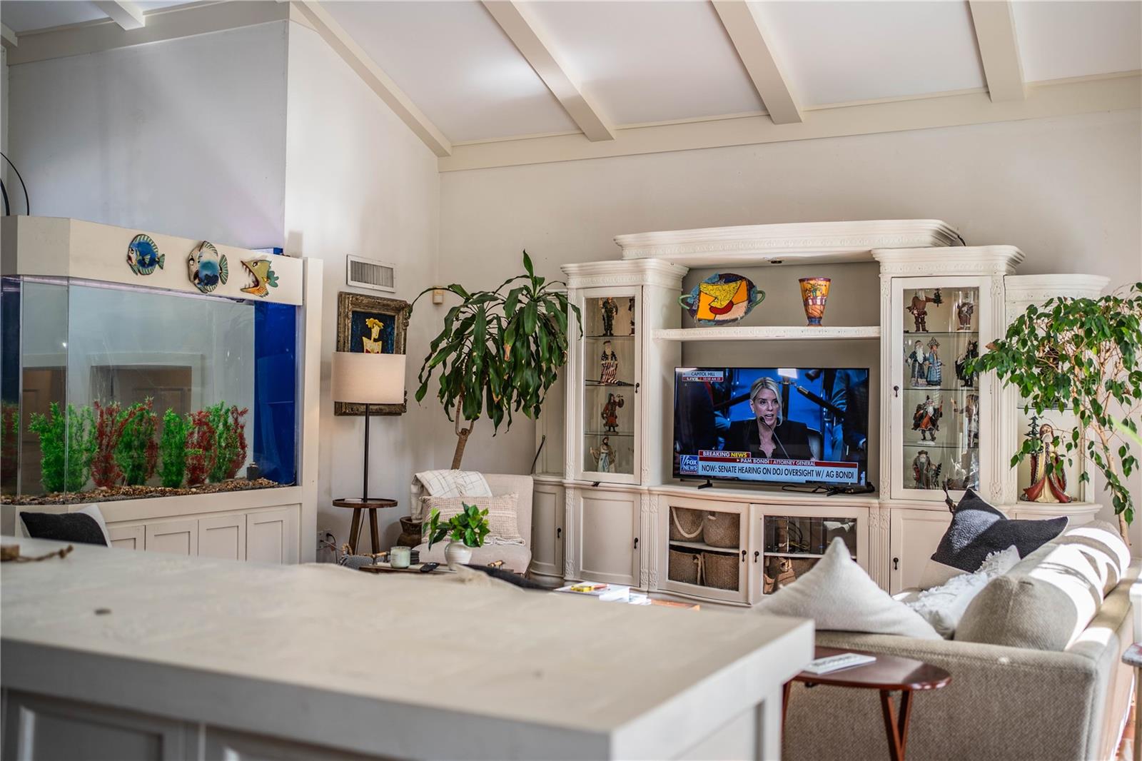 Image 23 of 78 For 421 Lone Palm Drive