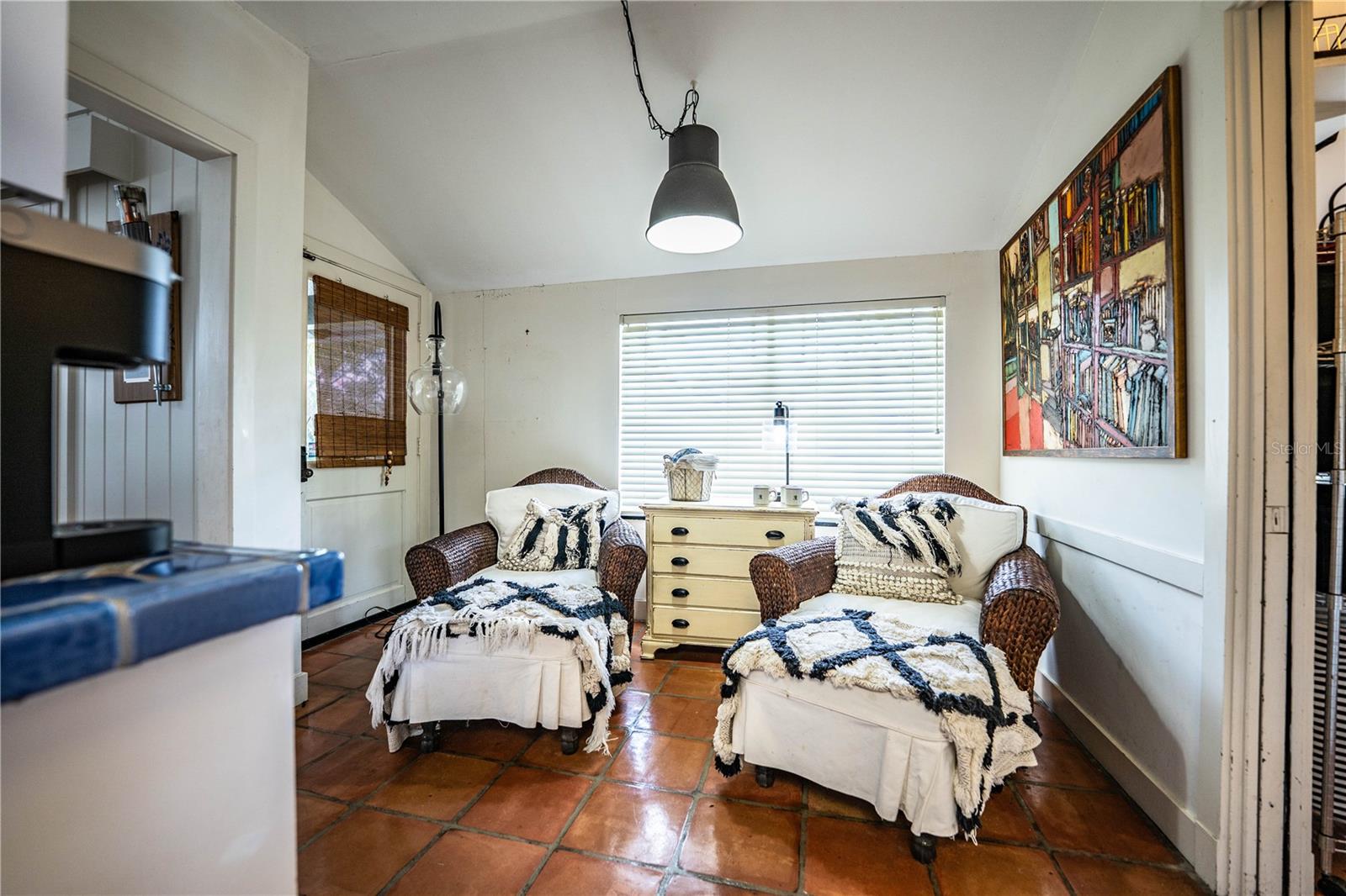 Image 35 of 78 For 421 Lone Palm Drive