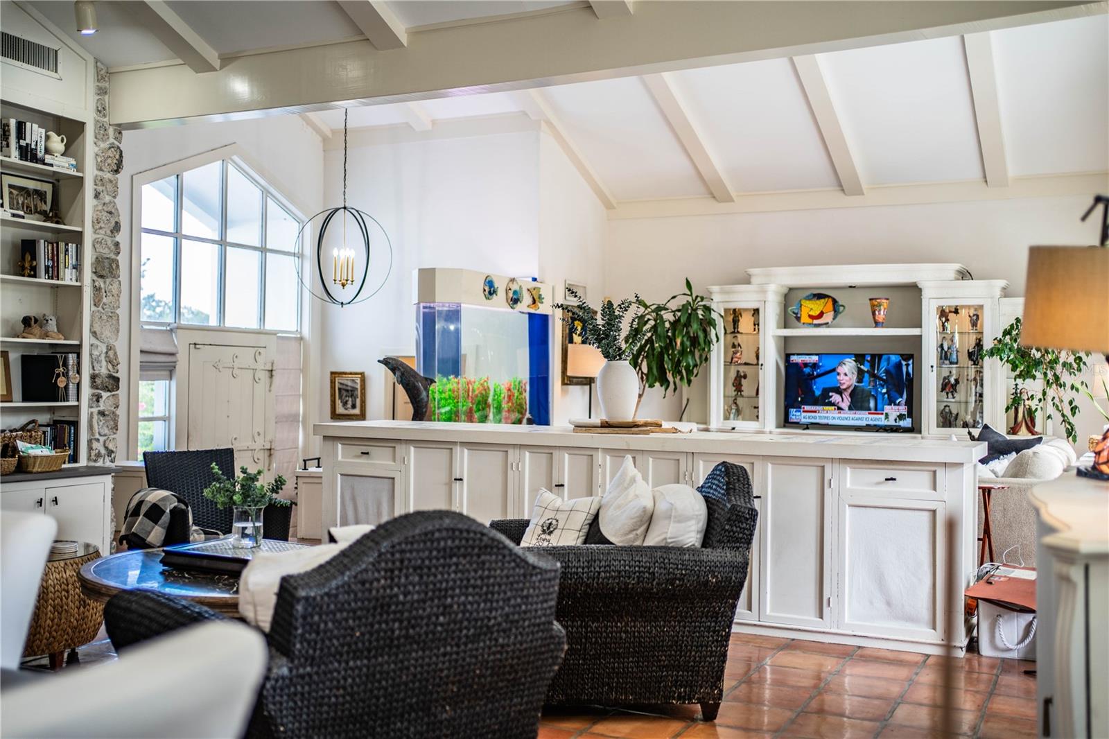 Image 38 of 78 For 421 Lone Palm Drive