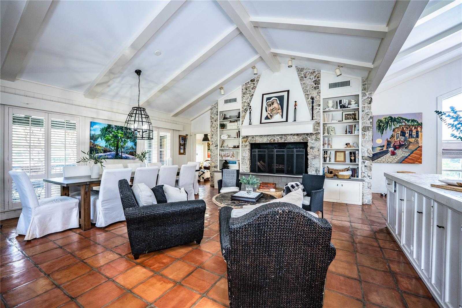 Image 39 of 78 For 421 Lone Palm Drive