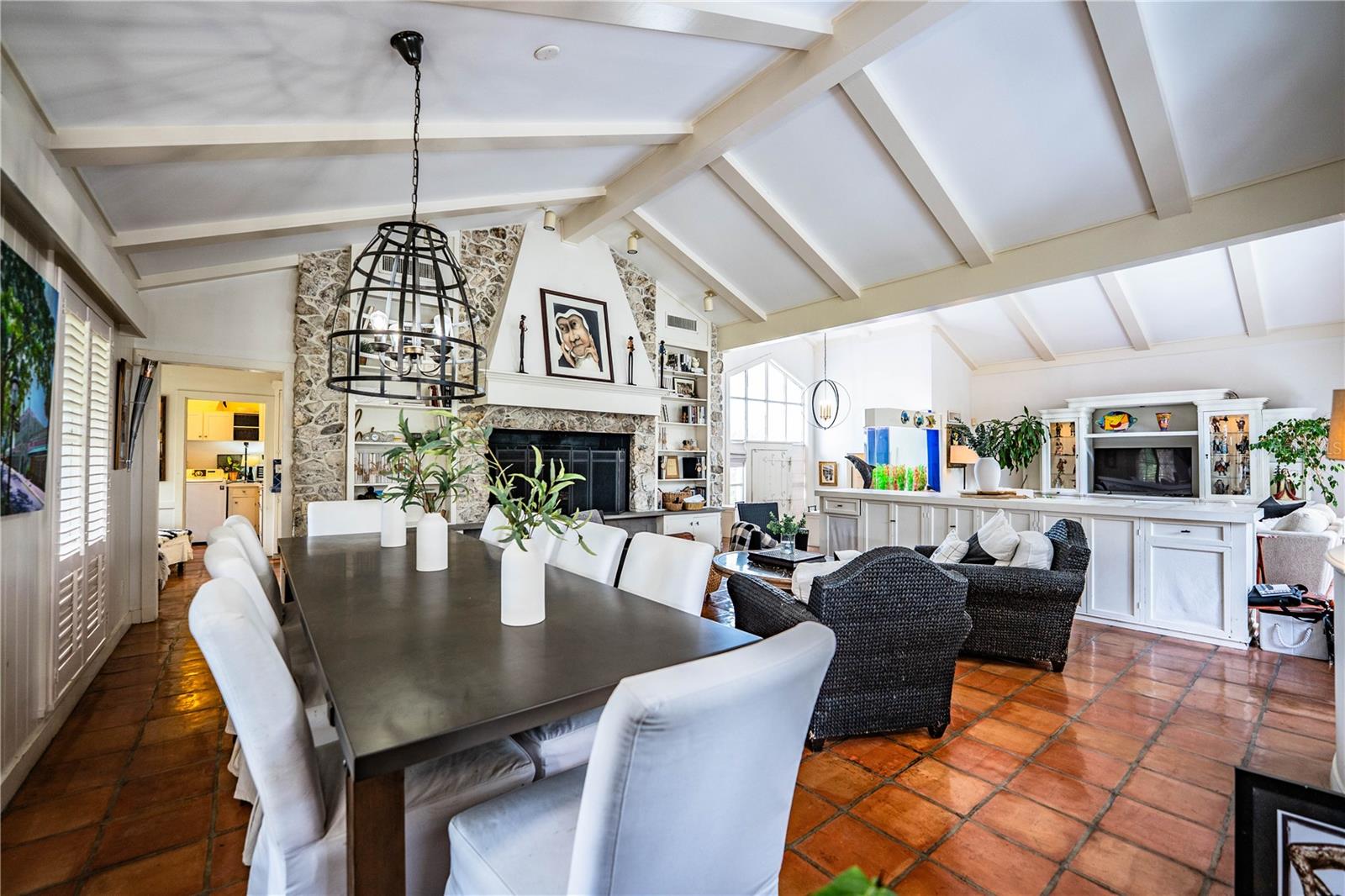 Image 45 of 78 For 421 Lone Palm Drive