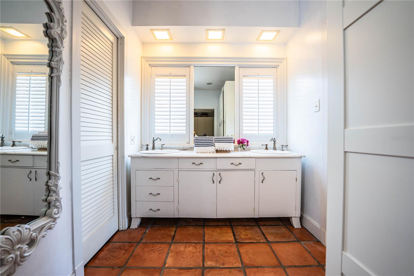 Image 49 of 78 For 421 Lone Palm Drive