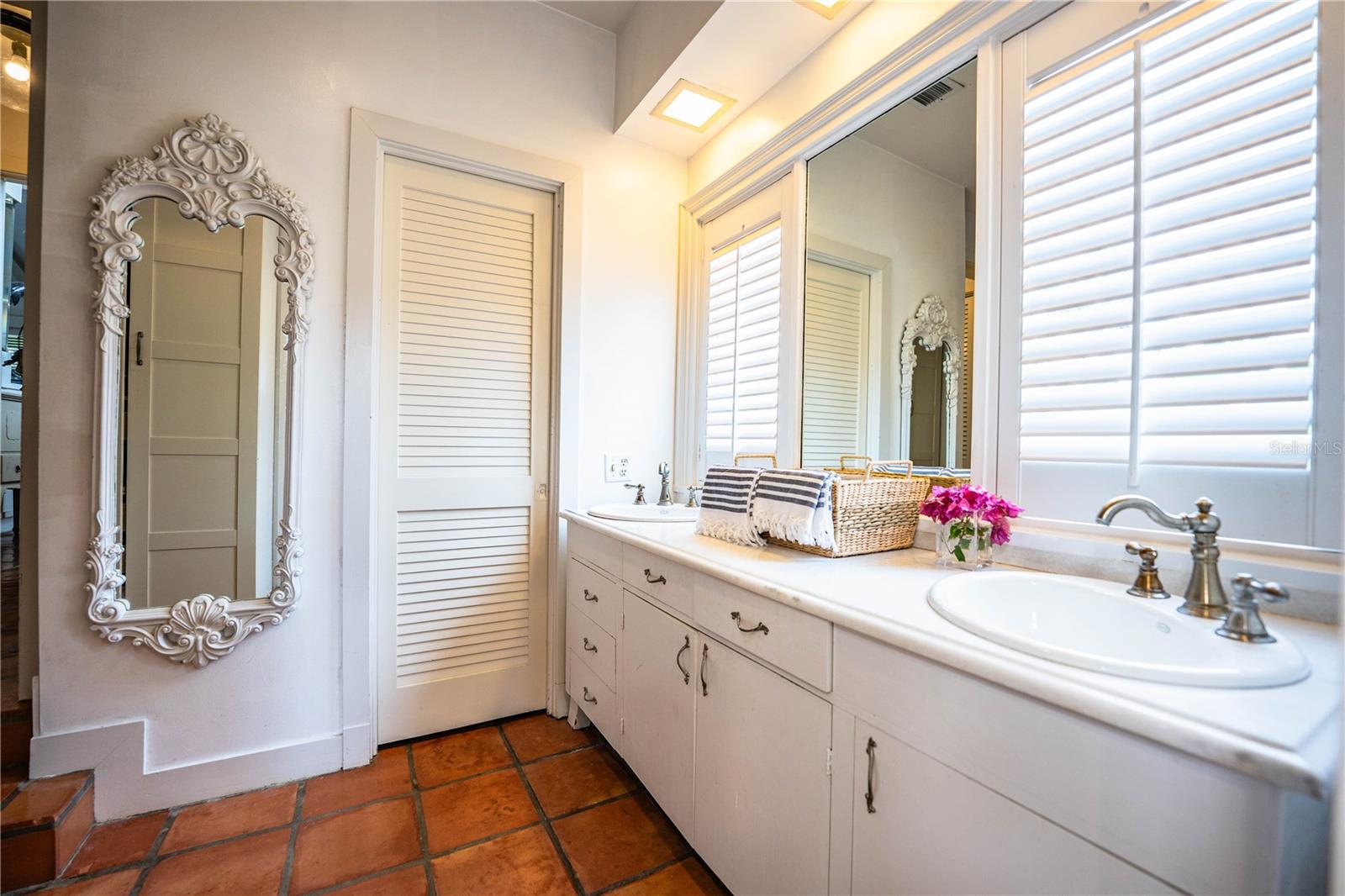 Image 50 of 78 For 421 Lone Palm Drive