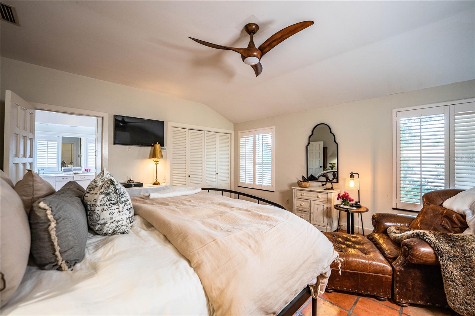 Image 54 of 78 For 421 Lone Palm Drive