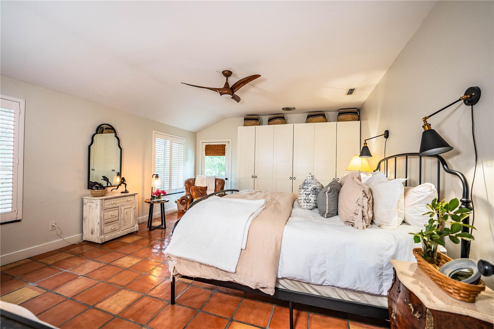 Image 55 of 78 For 421 Lone Palm Drive