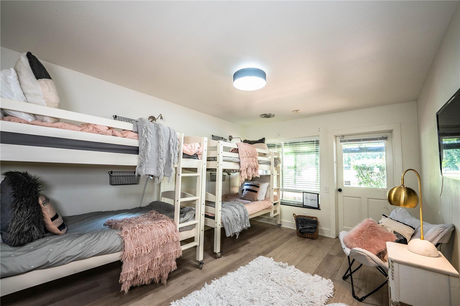 Image 59 of 78 For 421 Lone Palm Drive