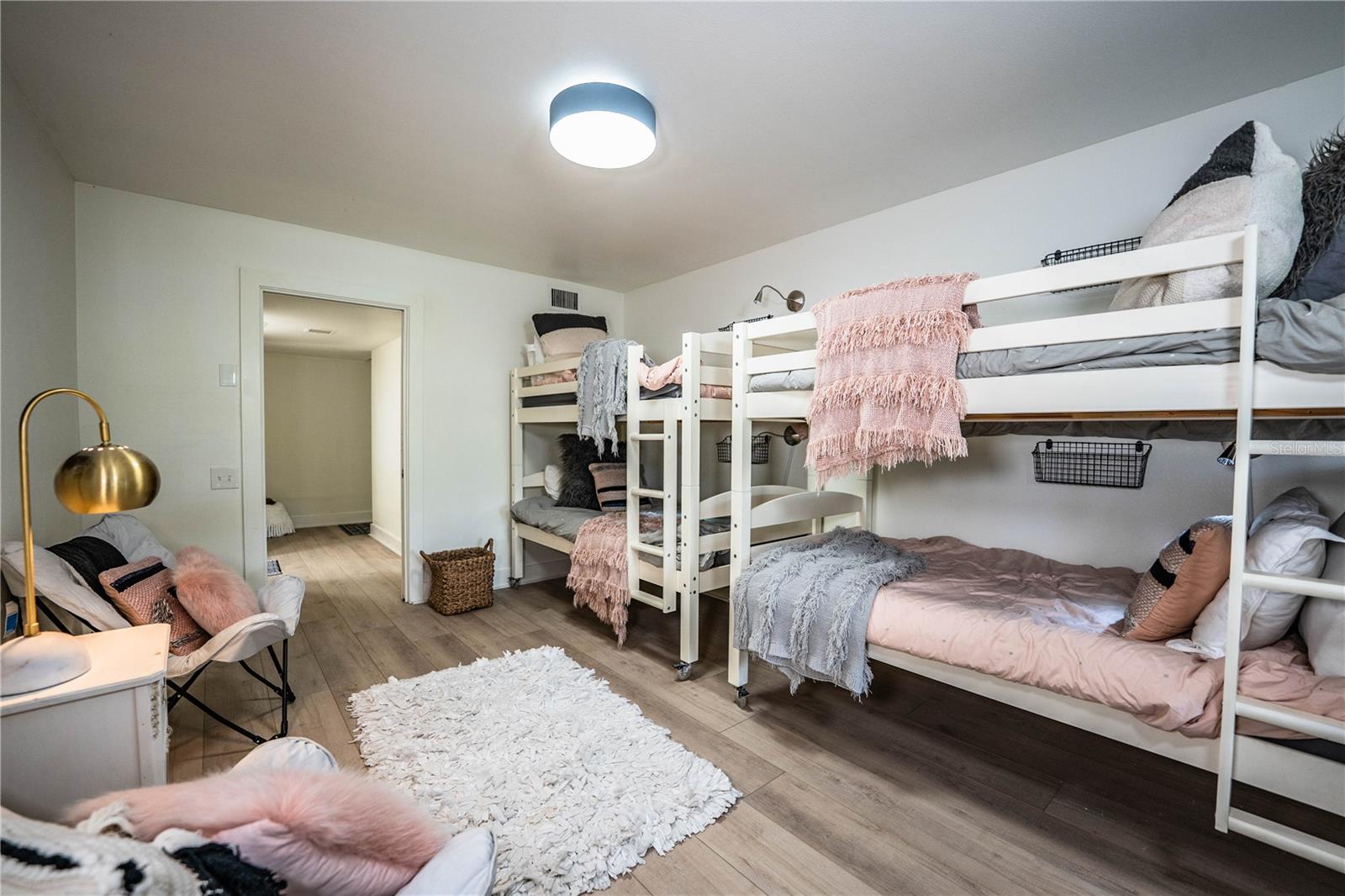 Image 60 of 78 For 421 Lone Palm Drive